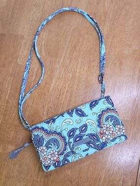 Vera Bradley Aqua Floral Paisley Crossbody Wallet
